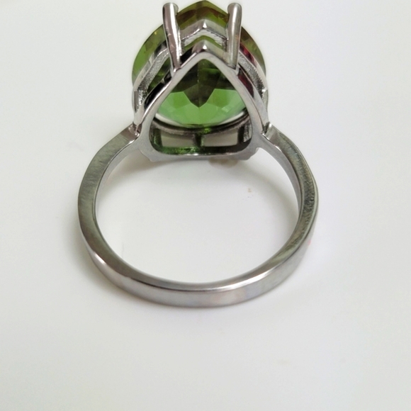 Naturally Color Changing Zultanite Ring - Picture 7 of 11
